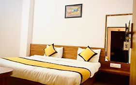 Hotel Aangan Palace And Restaurant